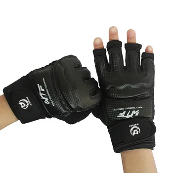 Высококачественные перчатки для кикбоксинга, перчатки для ММА, тренировочное боксерское снаряжение для Муай Тай, Полурукавицы, боксерское снаряжение из искусственной кожи черного цвета.